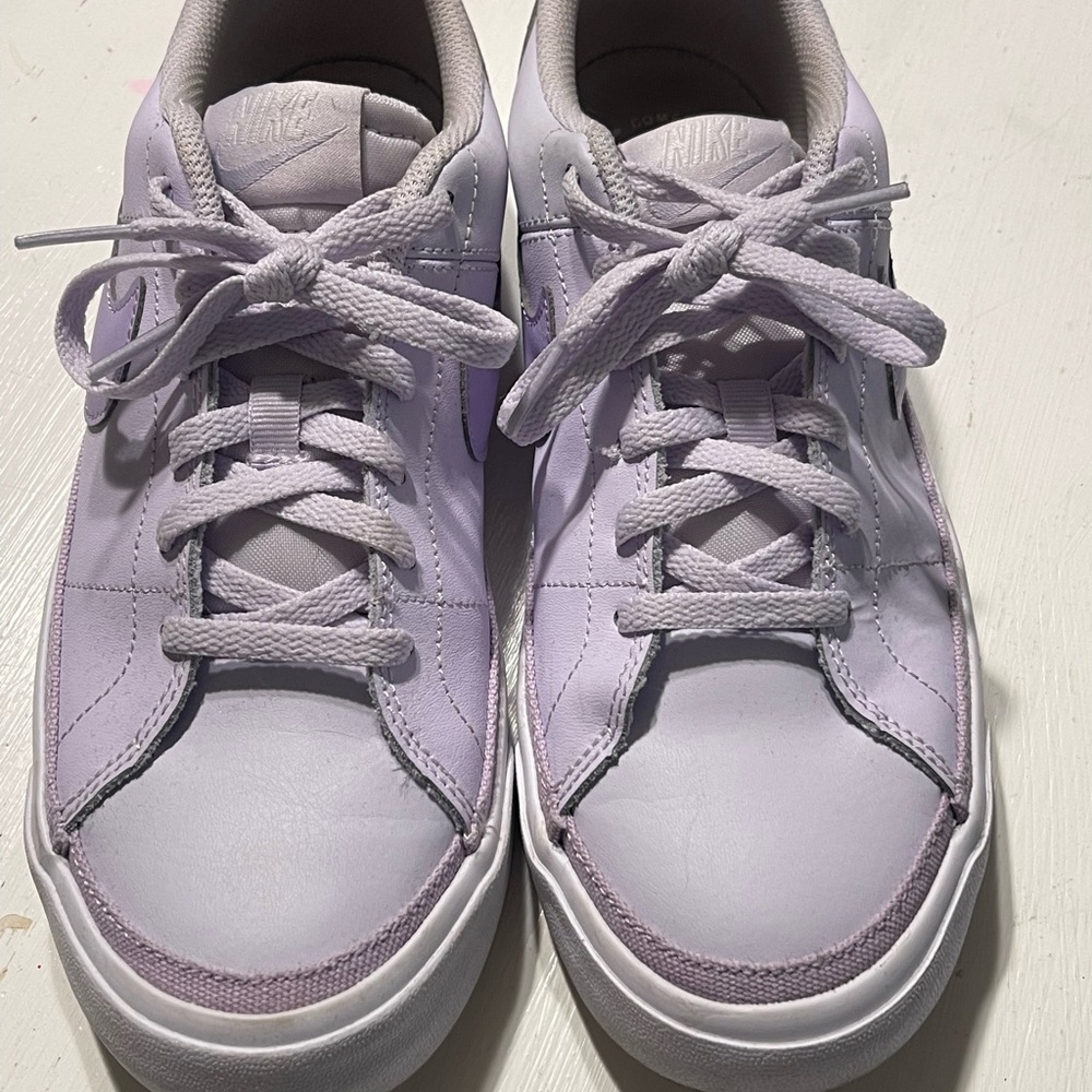 Nike Light Purple Sneakers